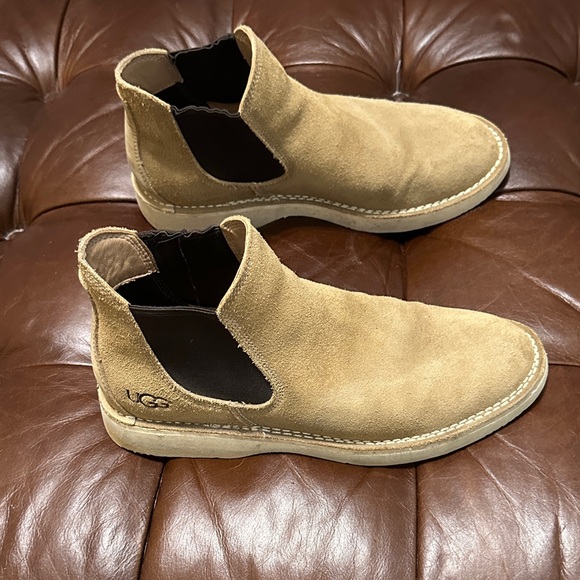 UGG Men's Brown Suede Chukka Boots - Picture 1 of 4